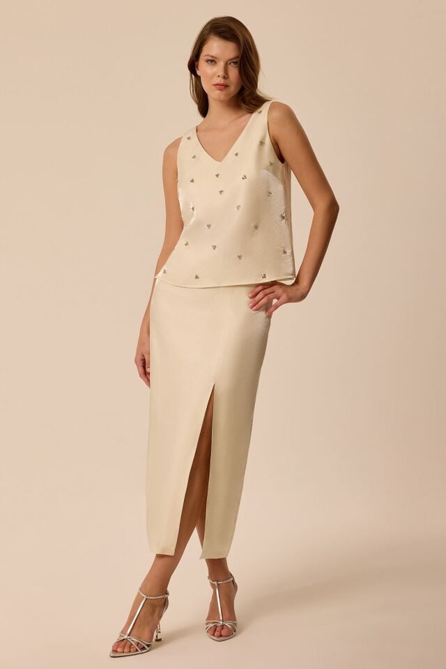 Yırtmaçlı Krem Etek