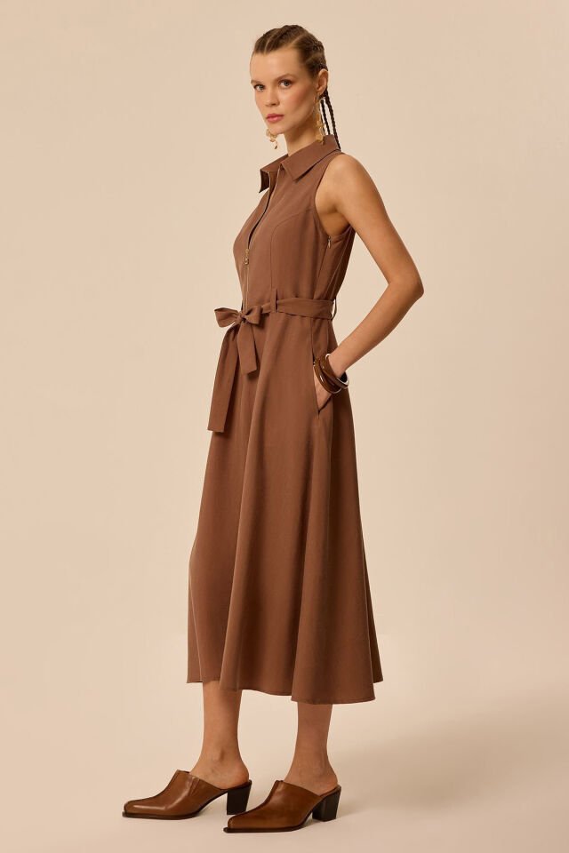 Metal Fermuarlı Kahve Elbise